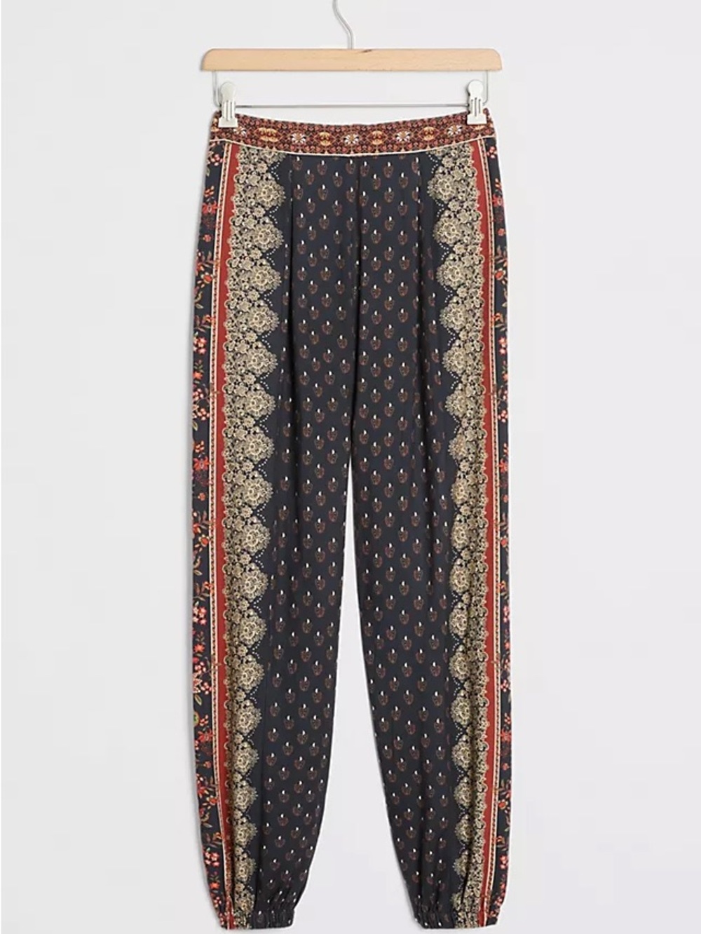 FARM Rio Black Teresita Jogger Pants